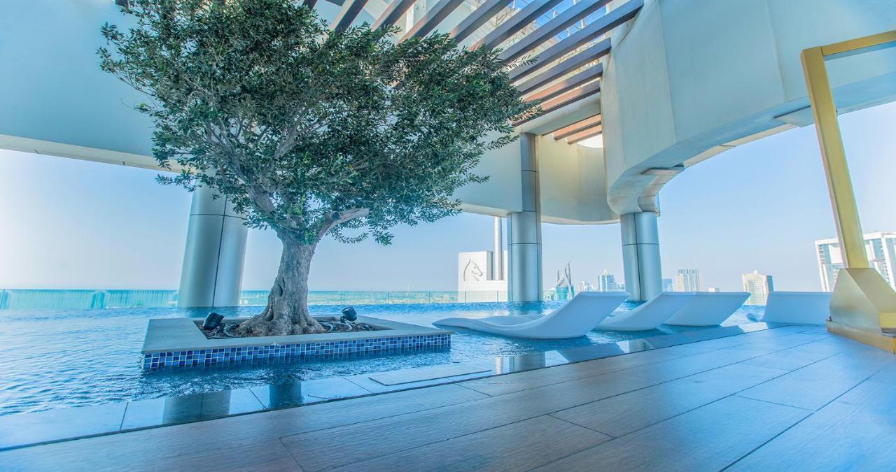 Infinity Pool & Burj Khalifa View L Luxe Paramount 두바이 외부 사진